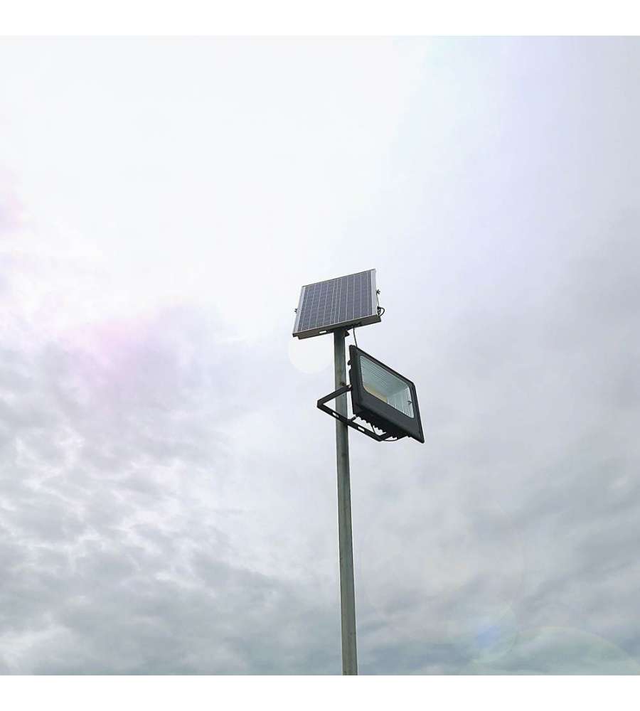V-TAC Faro LED Solare con Telecomando - Nero - 20W 4000K