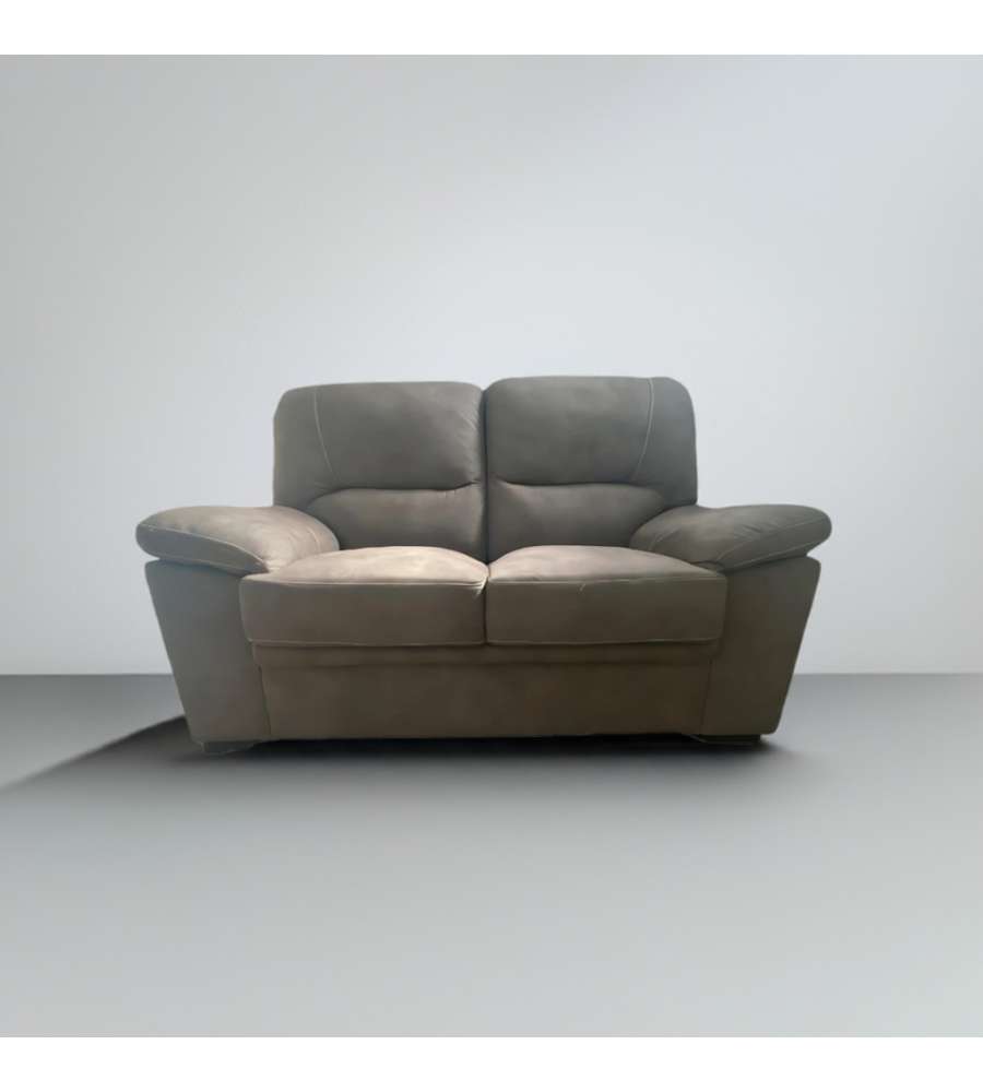 	Divano Due Posti Jupiter Beige in Nabuk 158x90x86 cm con Piedini