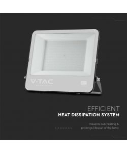 V-TAC Faro LED 200W 185LM/W Colore Nero 6500K IP65