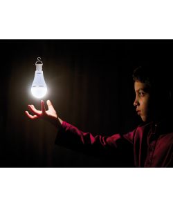 Osram Lampadina LED Ricaricabile A60 8W E27 Bianco Caldo 2700K