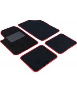 Set tappetini auto essential bordo rosso.