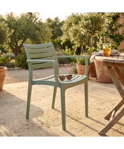Cosma Poltrona Eveline in Polipropilene Verde Chiaro Impilabile 58.5x55.2x84cm